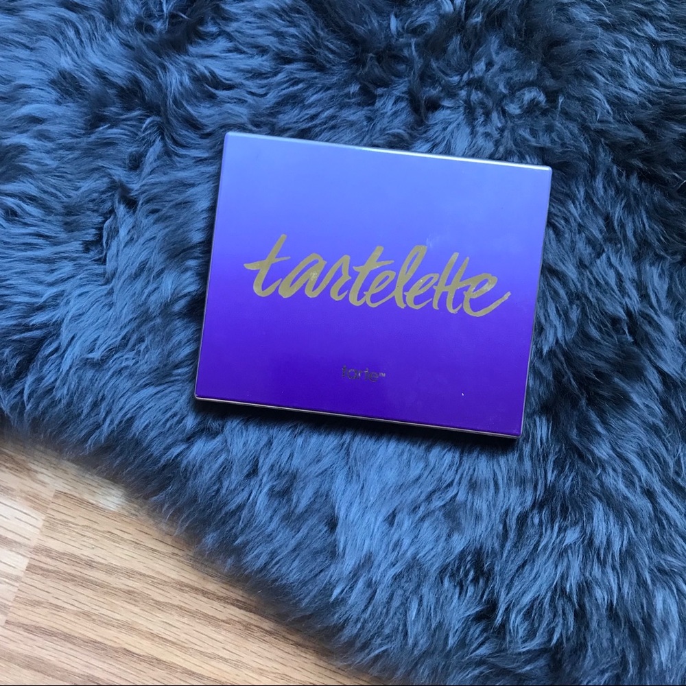 Tartelette matte nudes eyeshadow palette